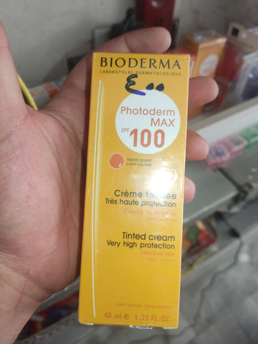ضد آفتاب رنگی بیوتی درما اصل فرانسوی مناسب پوست حساس Photoderm MAX SPF100